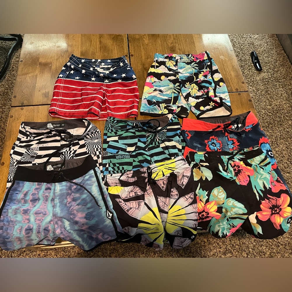 Boys Volcom board shorts